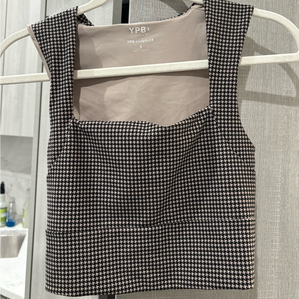 Abercombie YPB Black and White Houndstooth tank